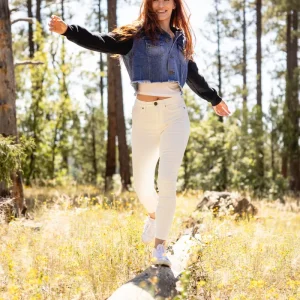 Alternative view of FLEX Stretchy High-Rise Skinny Jean (White)